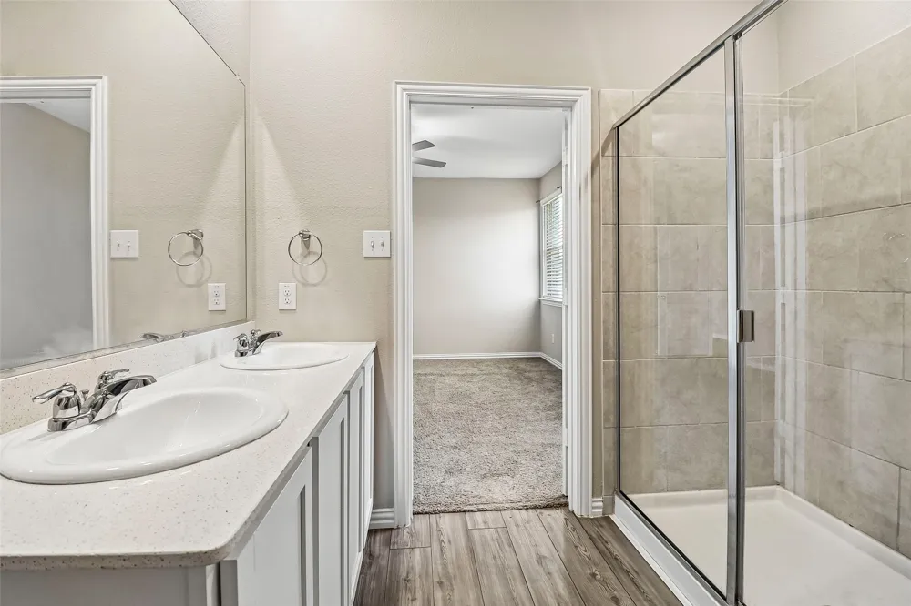 2401 Lemco Drive Forney, TX 75126