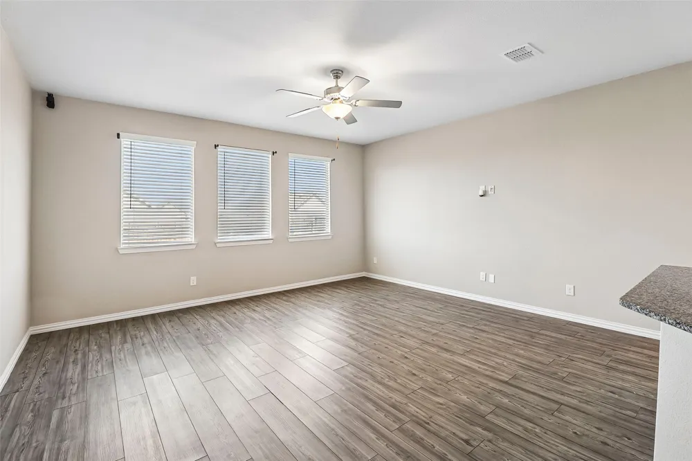 2401 Lemco Drive Forney, TX 75126