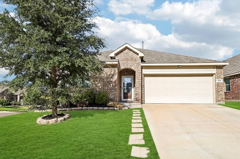 2401 Lemco Drive Forney, TX 75126