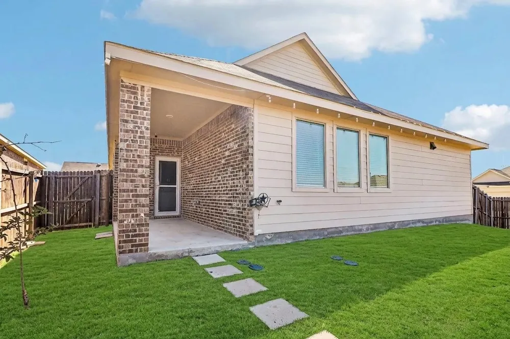 2401 Lemco Drive Forney, TX 75126