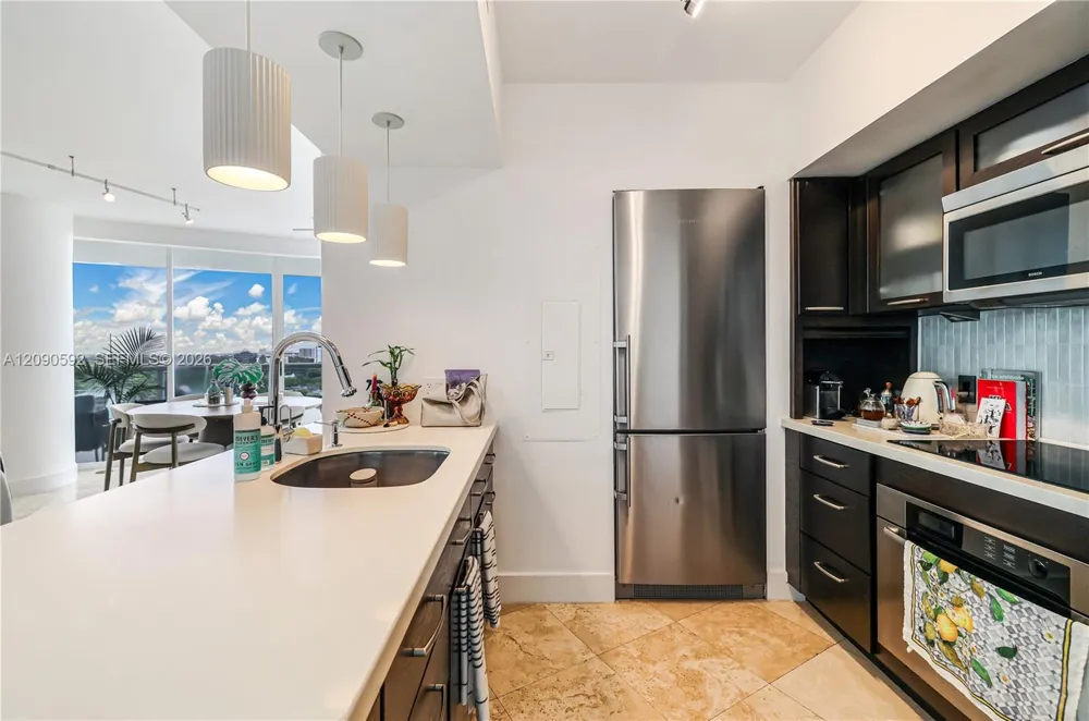 2127 SE Brickell Ave #1406 Miami, FL 33129
