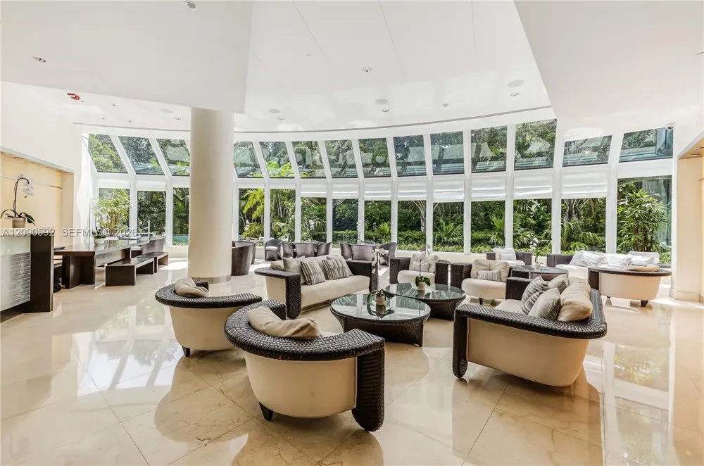 2127 SE Brickell Ave #1406 Miami, FL 33129