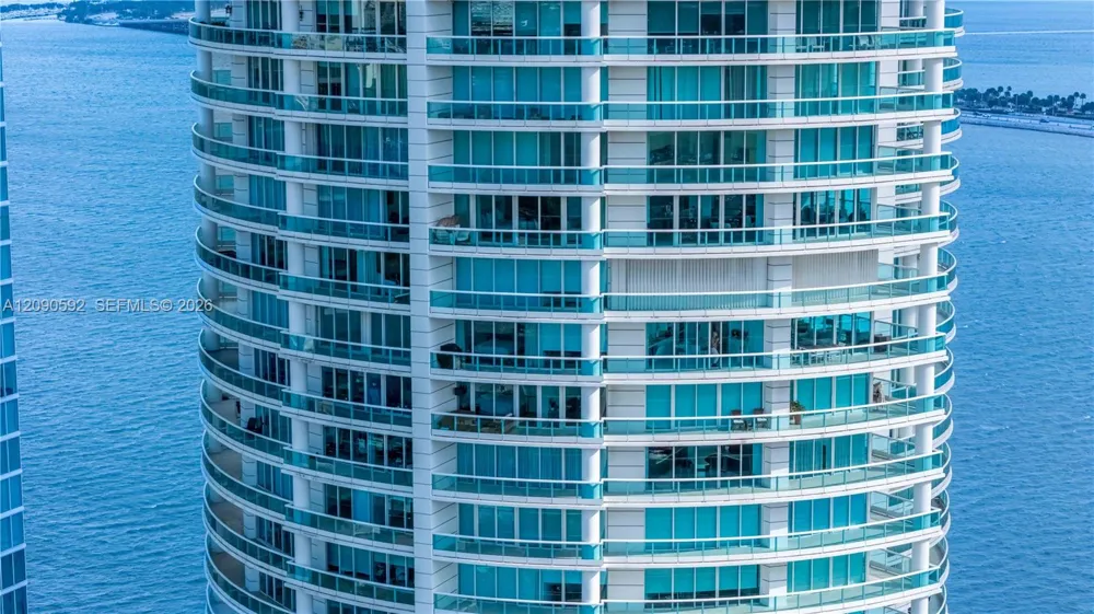 2127 SE Brickell Ave #1406 Miami, FL 33129