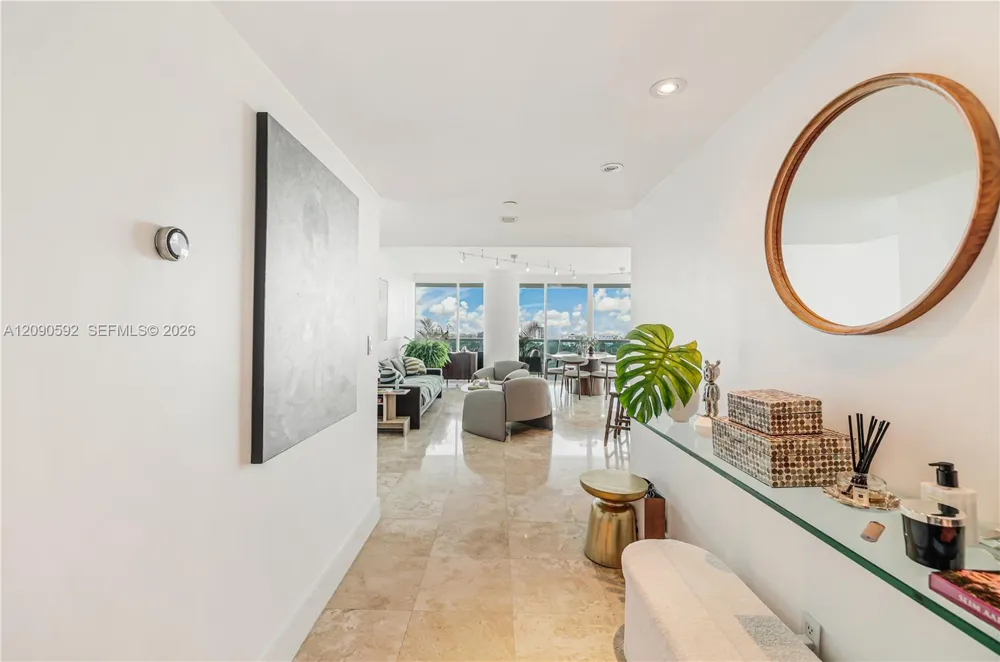 2127 SE Brickell Ave #1406 Miami, FL 33129