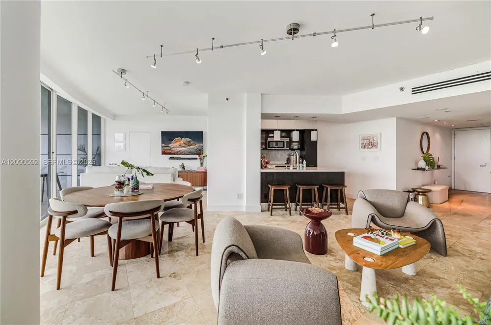 2127 SE Brickell Ave #1406 Miami, FL 33129
