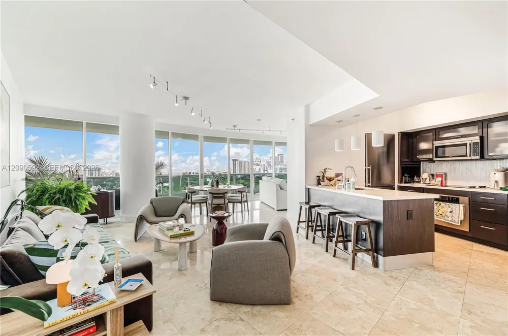 2127 SE Brickell Ave #1406 Miami, FL 33129