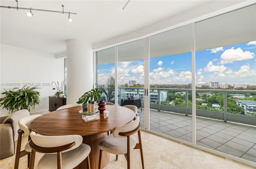 2127 SE Brickell Ave #1406 Miami, FL 33129