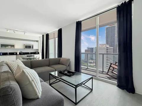 244 BISCAYNE BOULEVARD #3005