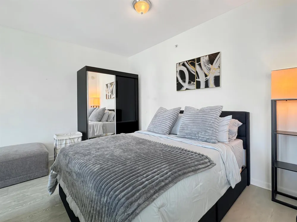 244 BISCAYNE BOULEVARD #3005 Miami, FL 33132