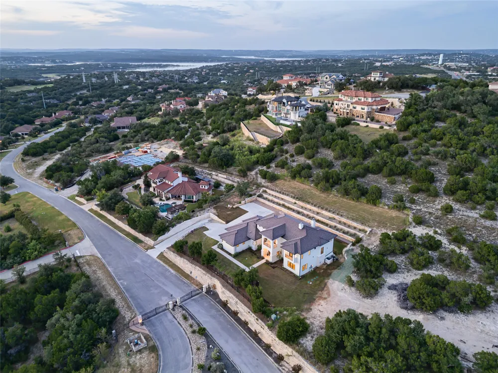 106 Bella Montagna Circle Austin, TX 78734