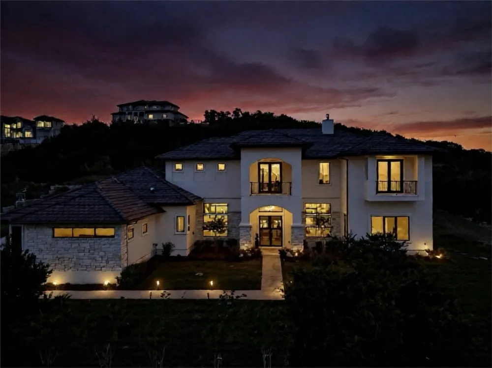 106 Bella Montagna Circle Austin, TX 78734