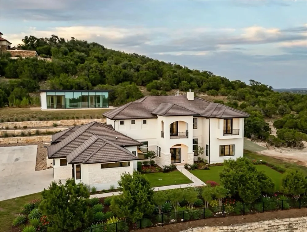 106 Bella Montagna Circle Austin, TX 78734