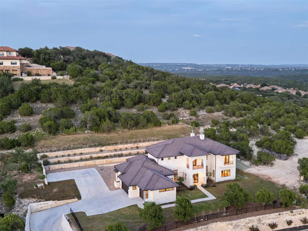 106 Bella Montagna Circle Austin, TX 78734