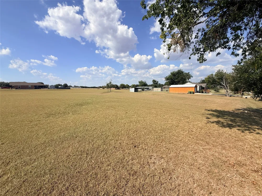 Morris Street Riesel, TX 76682