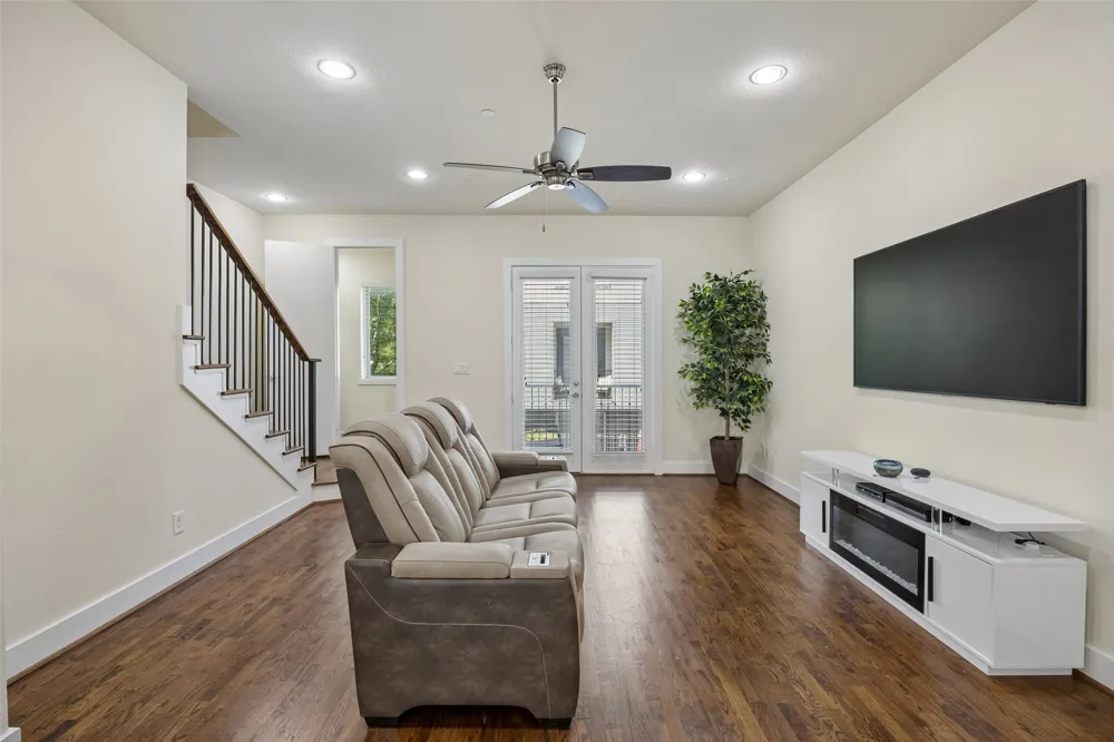 4211 Rawlins Street #252 Dallas, TX 75219