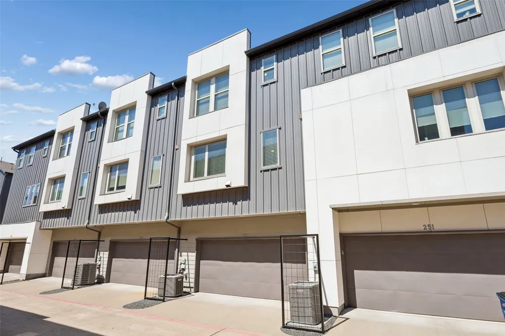 4211 Rawlins Street #252 Dallas, TX 75219