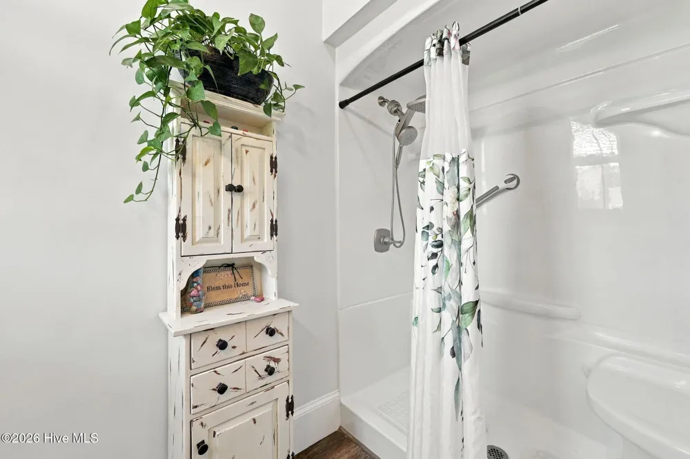 221 S King Street Bath, NC 27808