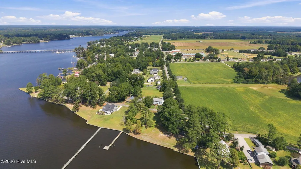 221 S King Street Bath, NC 27808