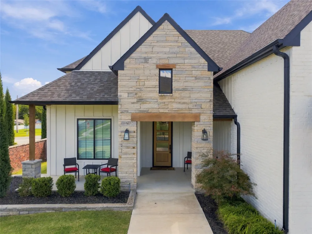 708 W 110 PLACE S Jenks, OK 74037