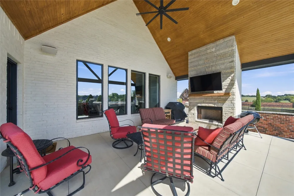 708 W 110 PLACE S Jenks, OK 74037