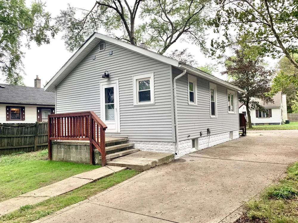 3621 Adams Street Kalamazoo City, MI 49008