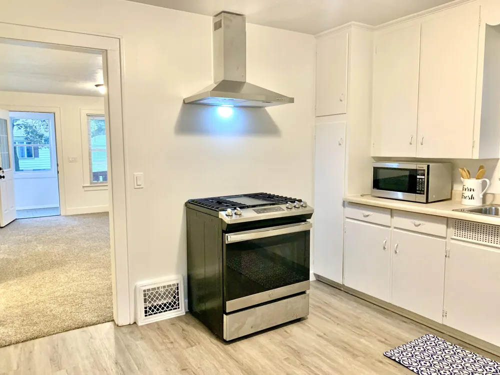 3621 Adams Street Kalamazoo City, MI 49008