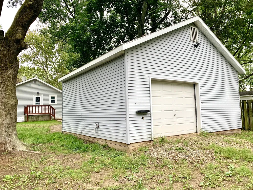 3621 Adams Street Kalamazoo City, MI 49008