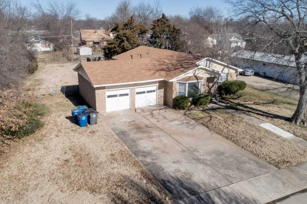 313 E Woodrow Place Tulsa, OK 74106