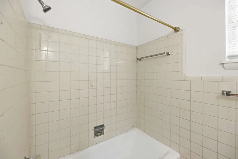 313 E Woodrow Place Tulsa, OK 74106