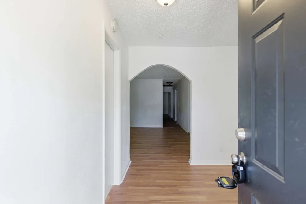 313 E Woodrow Place Tulsa, OK 74106
