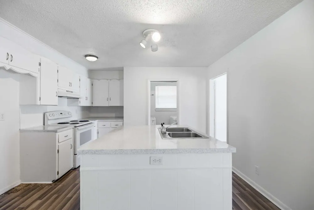 313 E Woodrow Place Tulsa, OK 74106