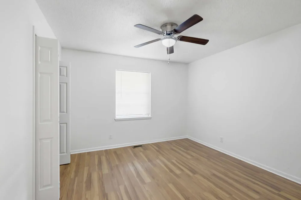 313 E Woodrow Place Tulsa, OK 74106