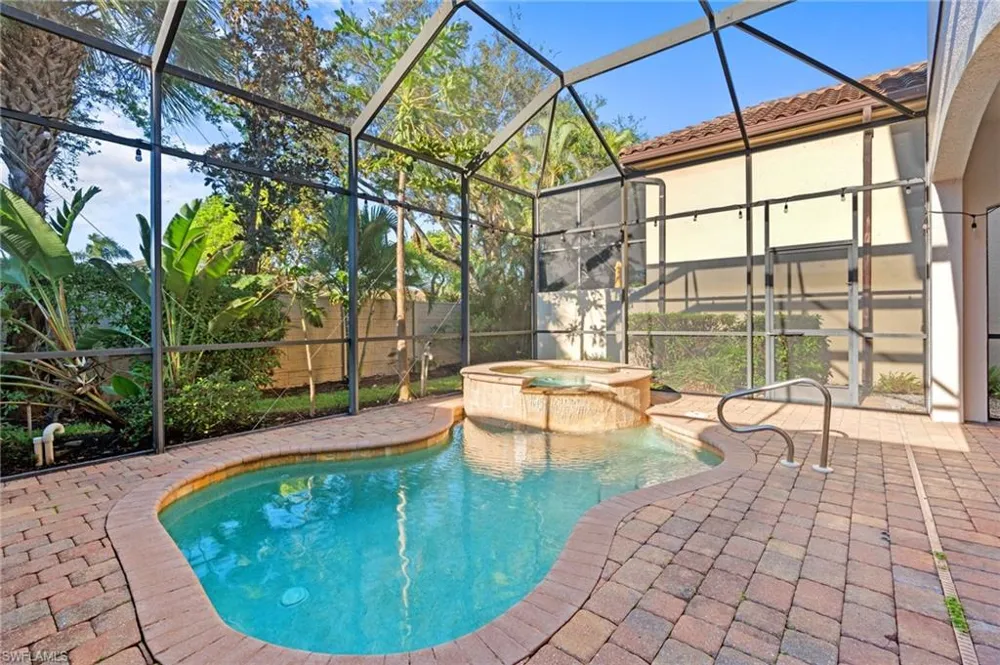 5717 Mango Circle #5717 Naples, FL 34110
