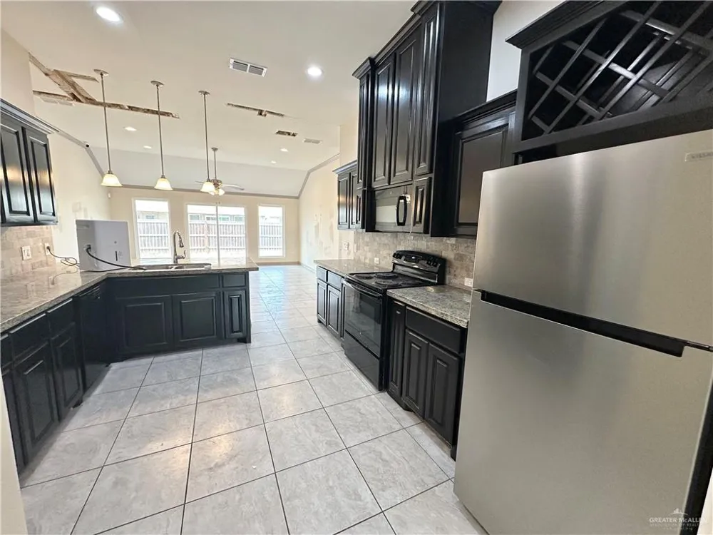 2205 Primrose Drive Weslaco, TX 78596