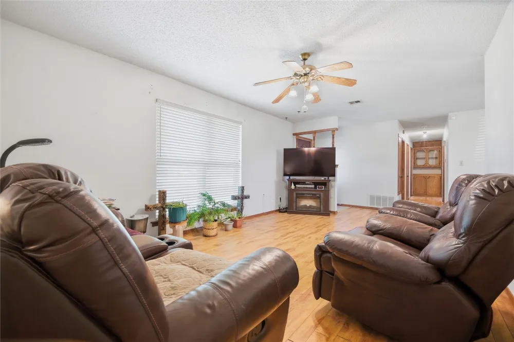 637 Highway 110 Davis, OK 73030