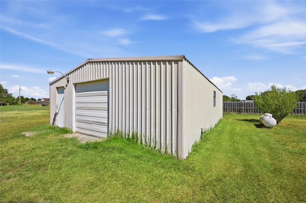 637 Highway 110 Davis, OK 73030