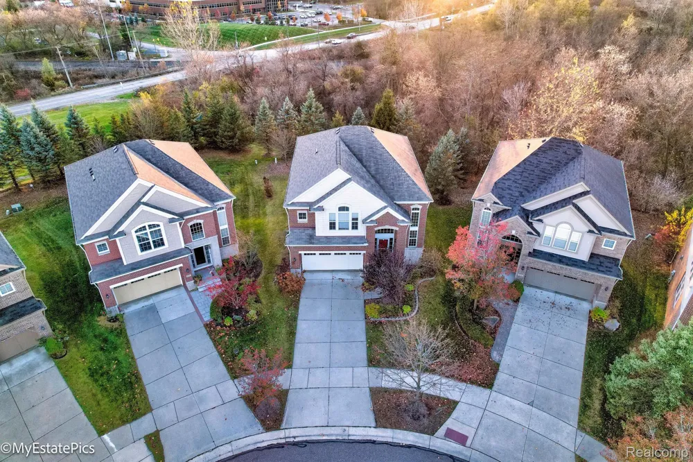 45101 BARTLETT DRIVE Novi City, MI 48377