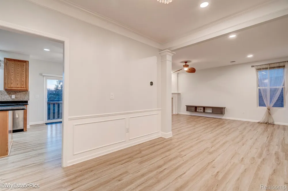 45101 BARTLETT DRIVE Novi City, MI 48377