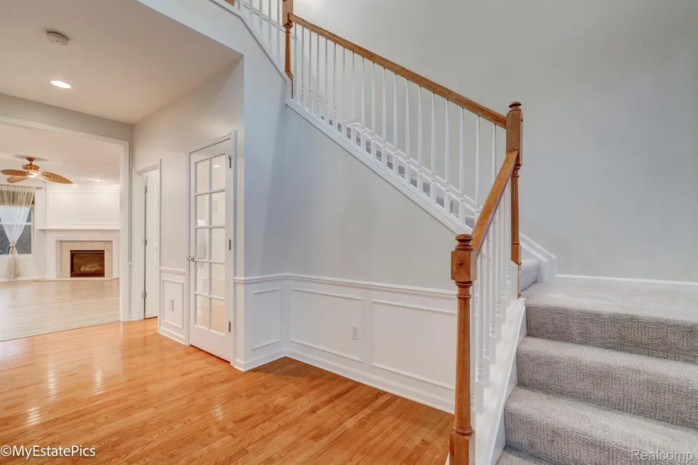 45101 BARTLETT DRIVE Novi City, MI 48377