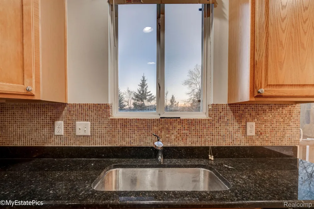 45101 BARTLETT DRIVE Novi City, MI 48377