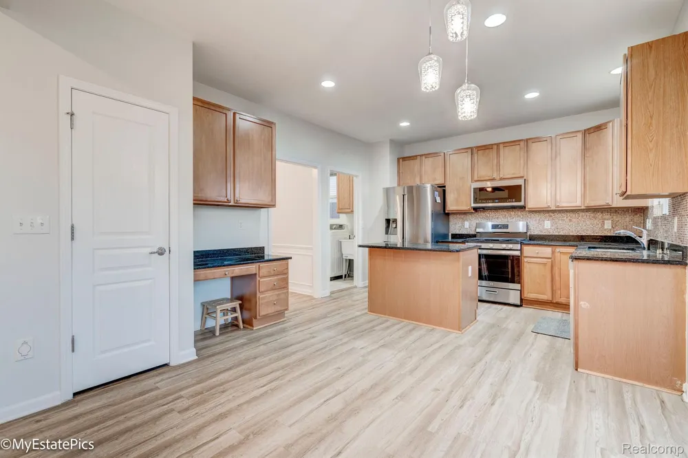 45101 BARTLETT DRIVE Novi City, MI 48377