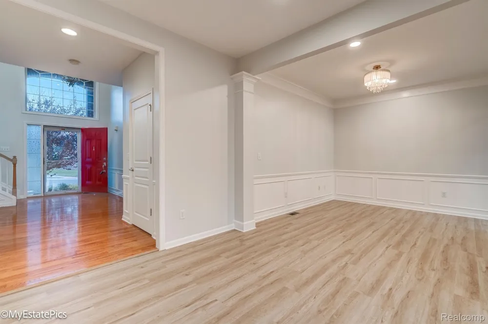 45101 BARTLETT DRIVE Novi City, MI 48377