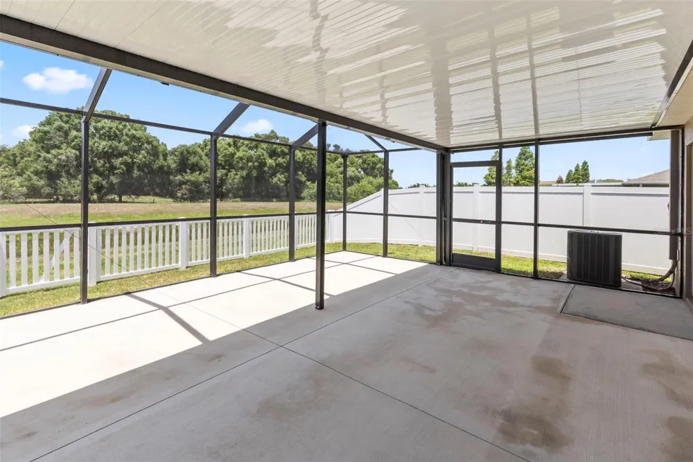 10633 STANDING STONE DRIVE Wimauma, FL 33598
