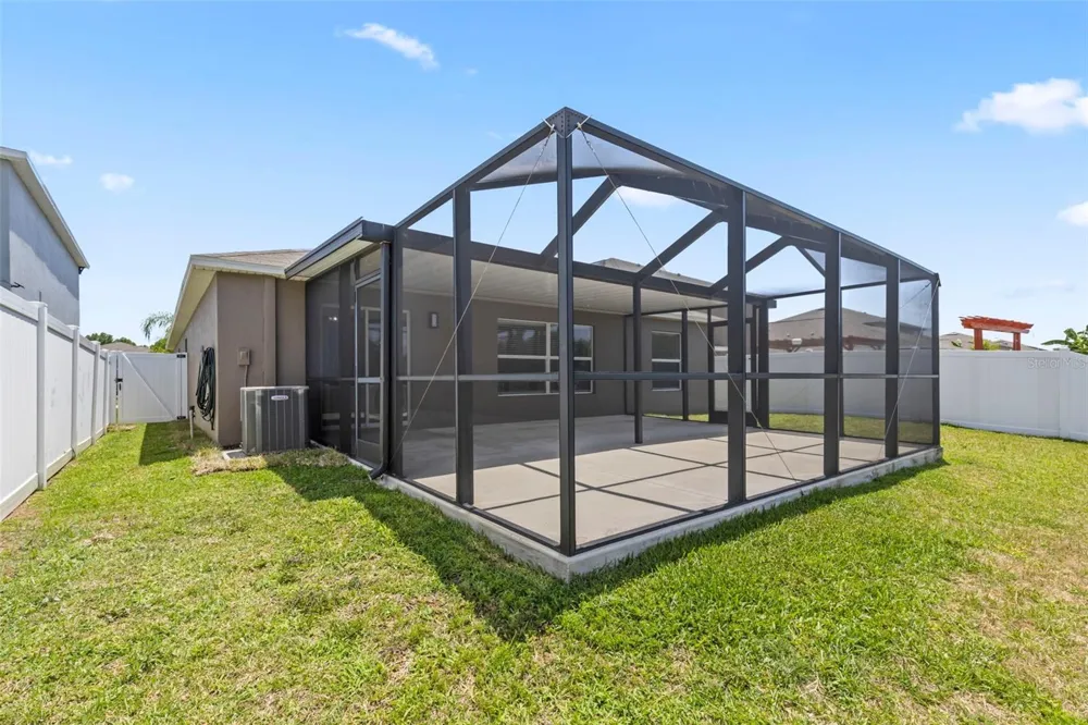 10633 STANDING STONE DRIVE Wimauma, FL 33598