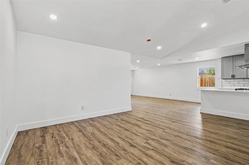 3306 Ridgehaven Street Irving, TX 75062