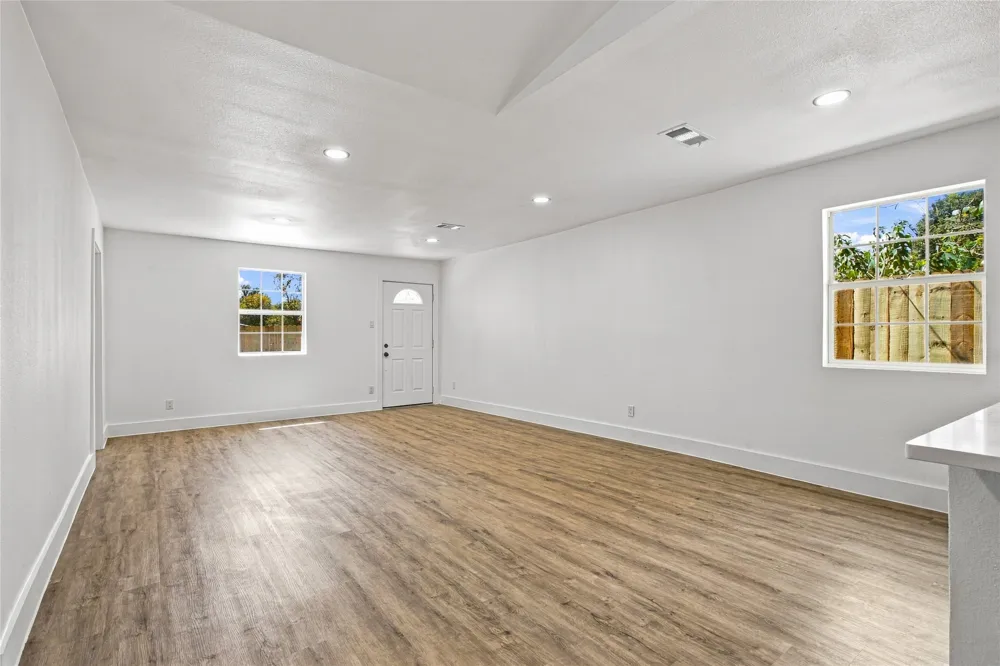 3306 Ridgehaven Street Irving, TX 75062