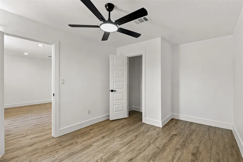 3306 Ridgehaven Street Irving, TX 75062