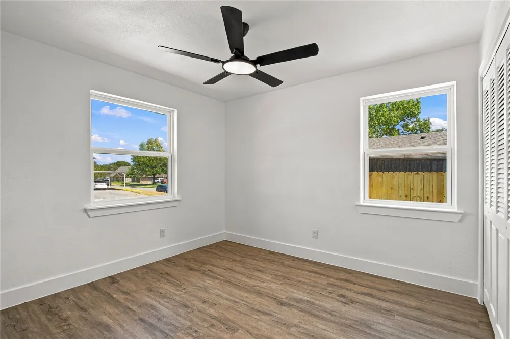 3306 Ridgehaven Street Irving, TX 75062