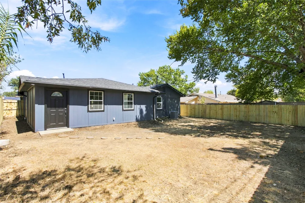 3306 Ridgehaven Street Irving, TX 75062