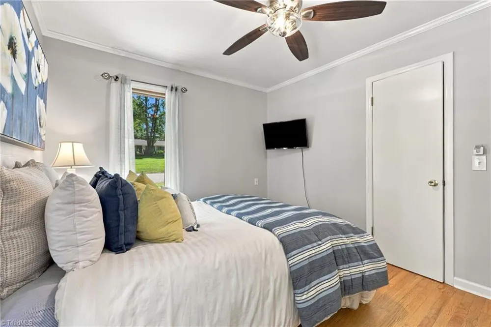 5616 Cates Drive Greensboro, NC 27409